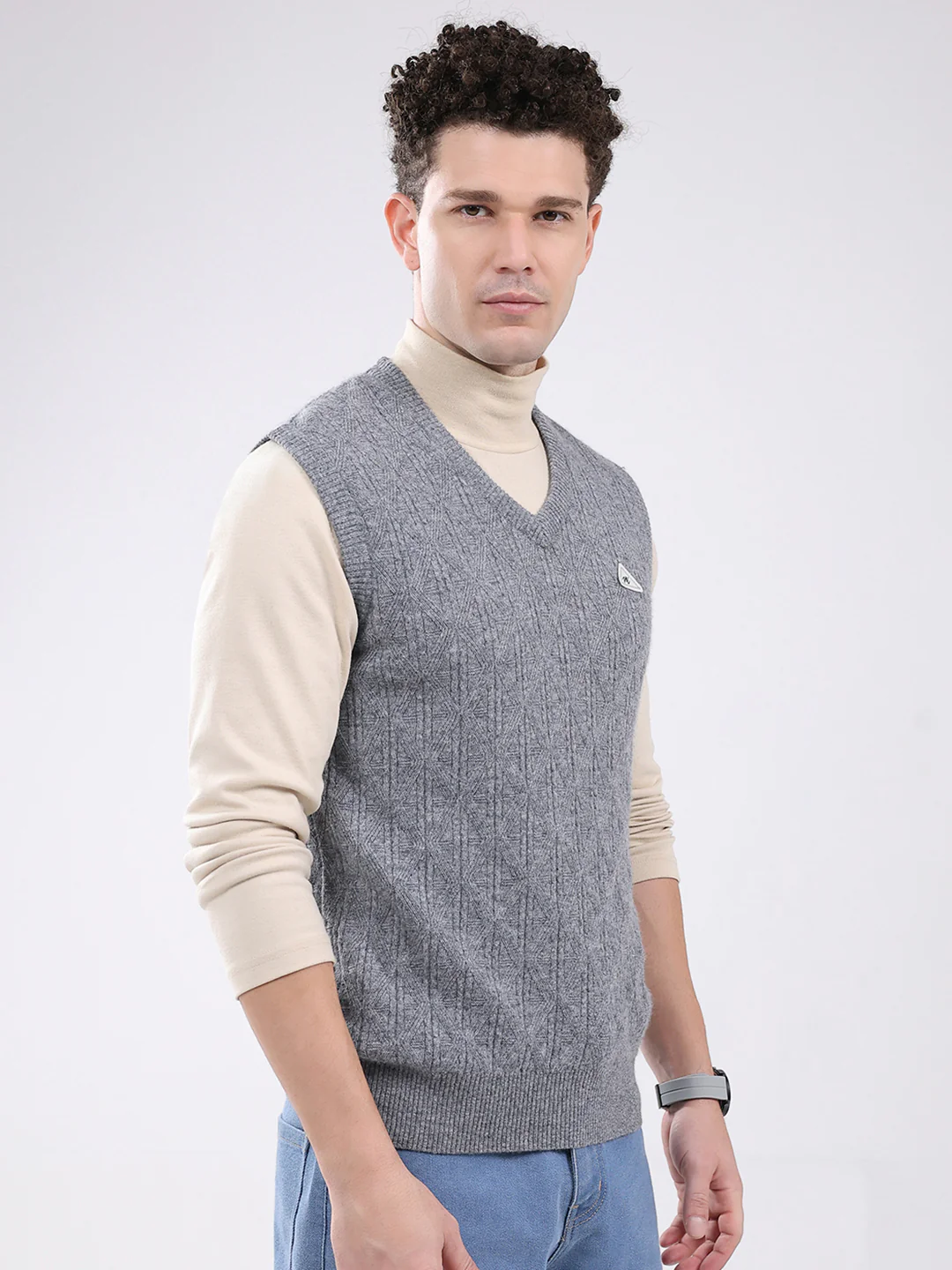 Men Grey Self Design V Neck Sleeveless Sweater - Image 4