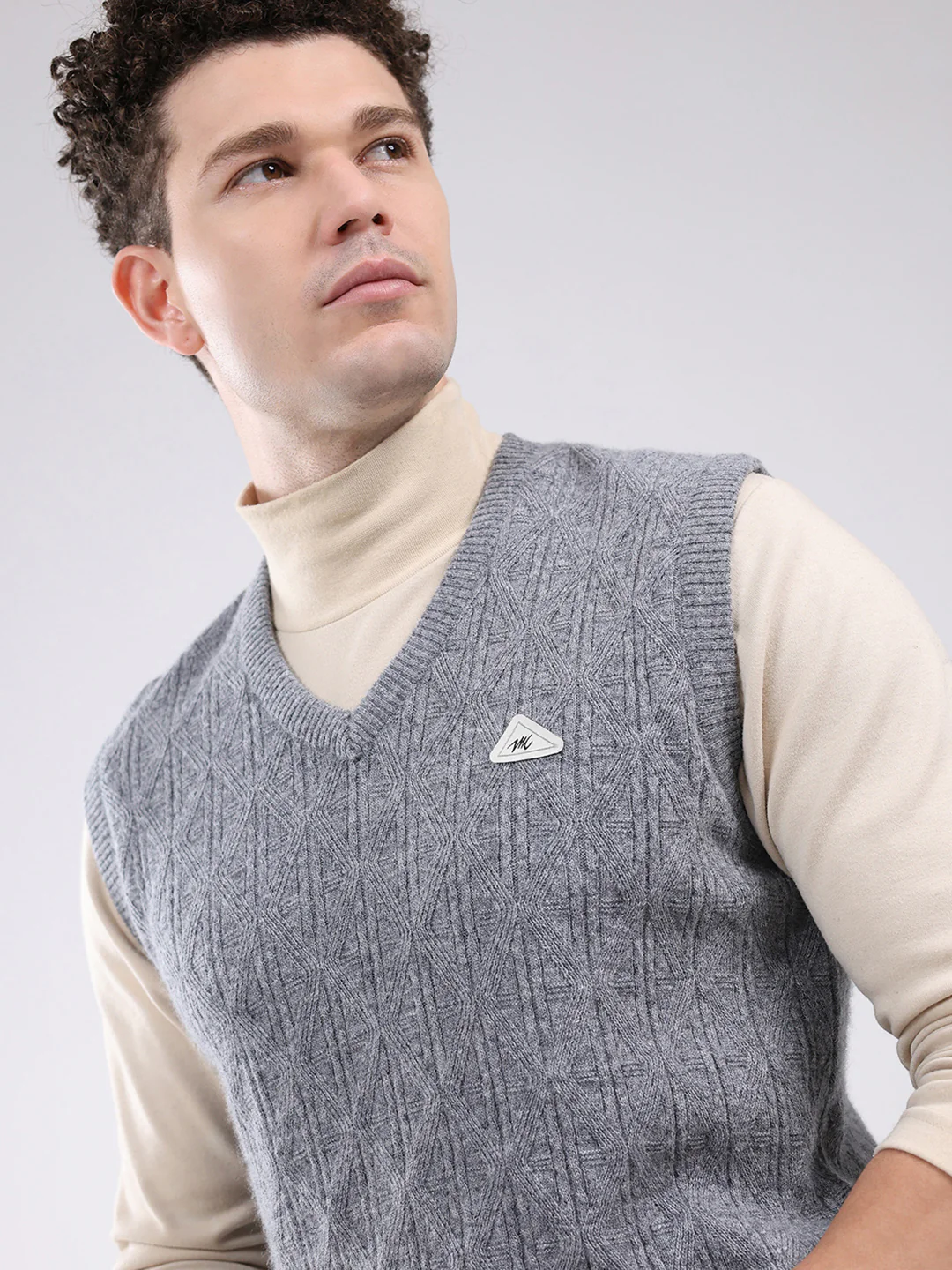 Men Grey Self Design V Neck Sleeveless Sweater - Image 6