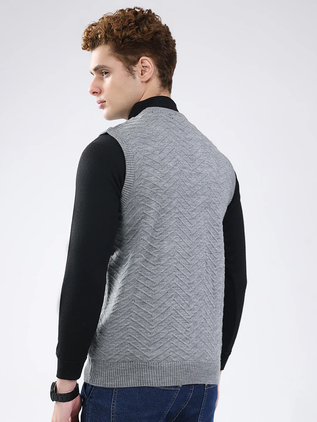 Men Grey Self Design V Neck Sleeveless Sweater - Image 5