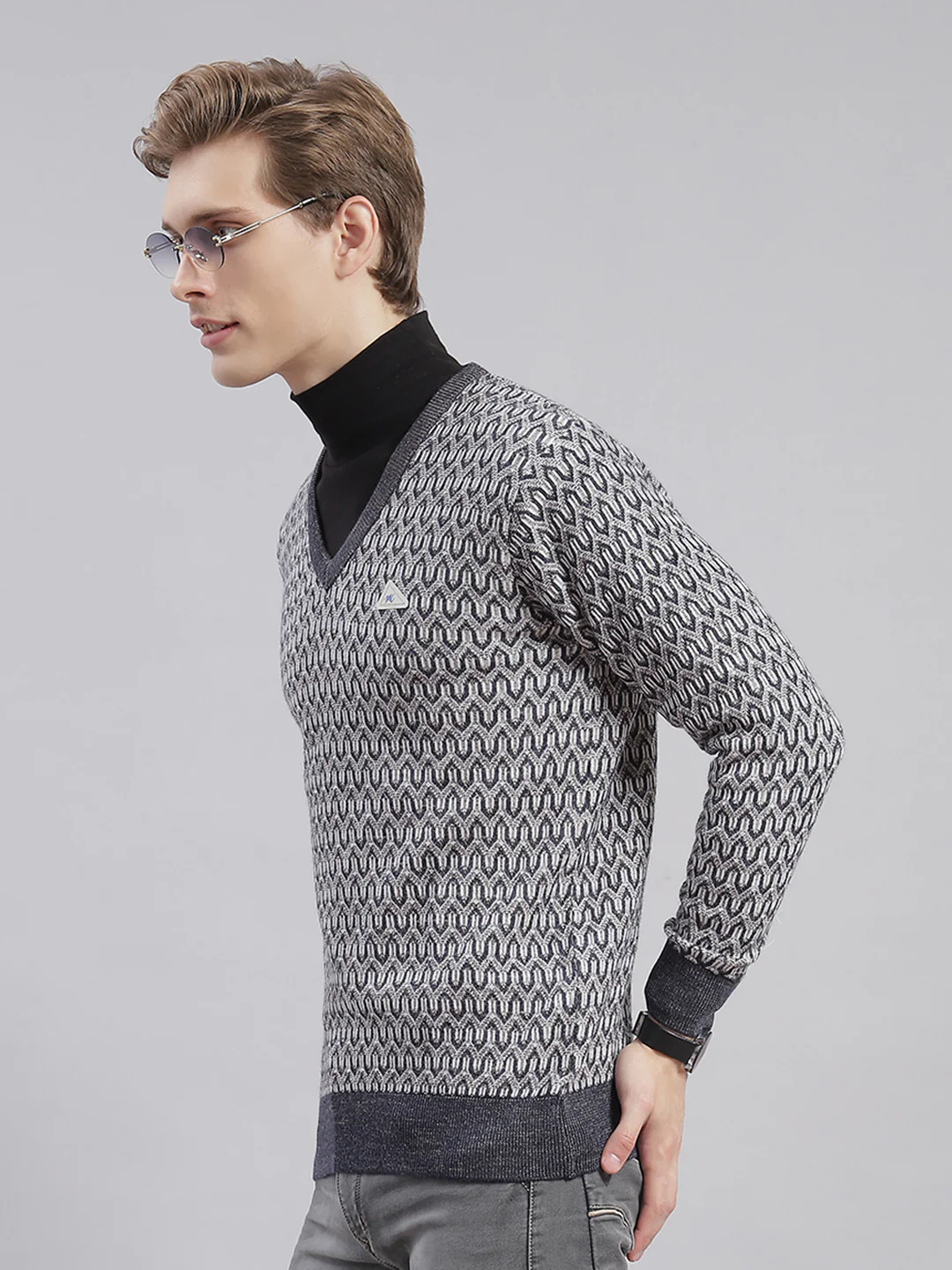 Men Grey Self Design V Neck Full Sleeve Sweaters/Pullovers - Image 3