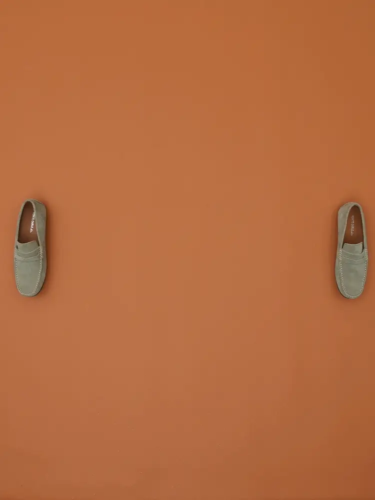 Men Grey Slip-On Genuine Leather Loafer - Image 2
