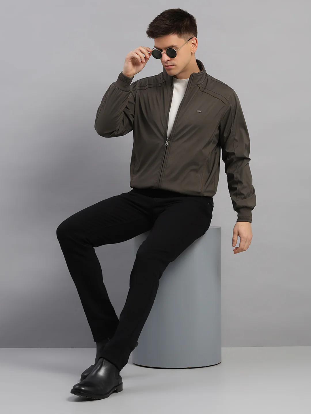 Men Grey Solid Collar Full Sleeve Reversible Jacket - Image 2