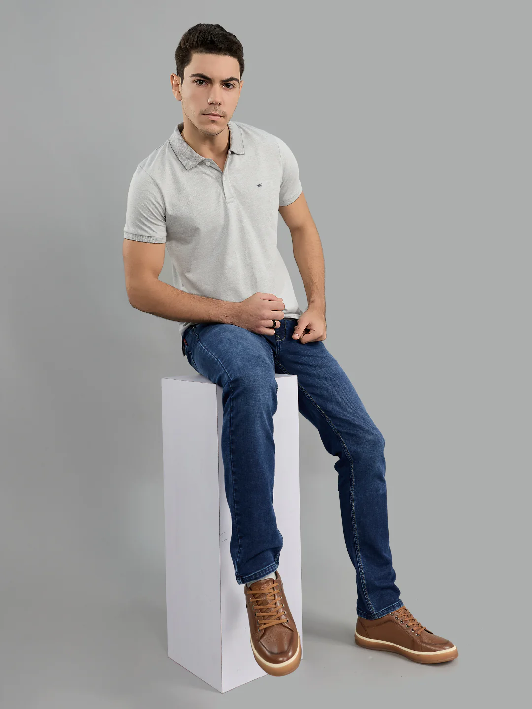 Men Grey Solid Collar Half Sleeve T-Shirt - Image 7