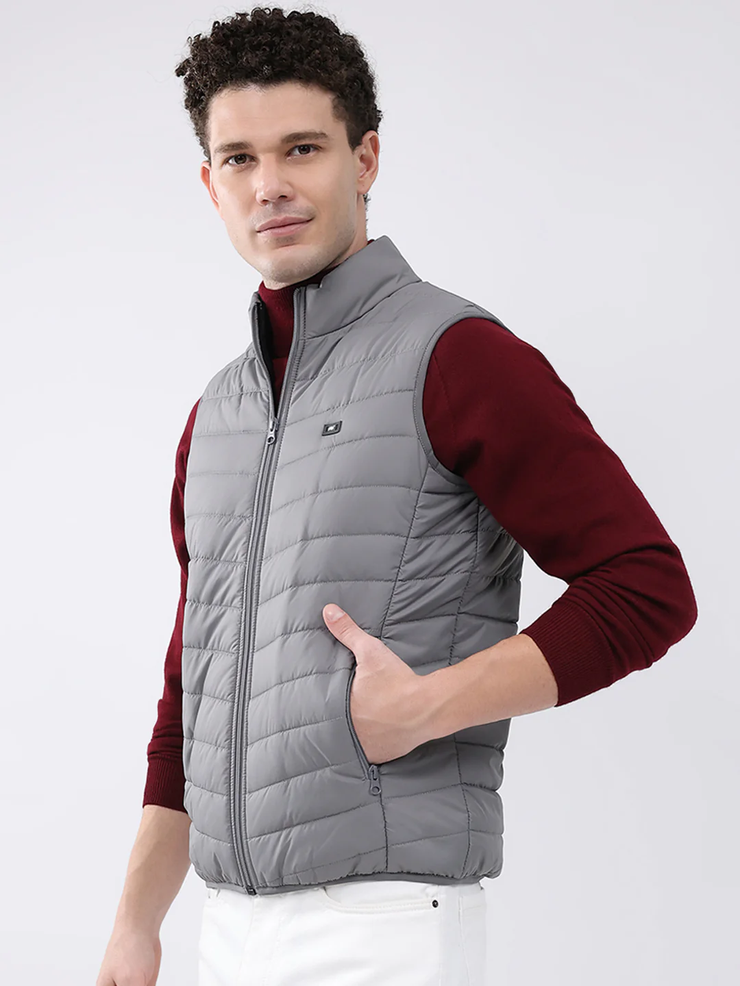 Men Grey Solid Collar Sleeveless Jacket - Image 3