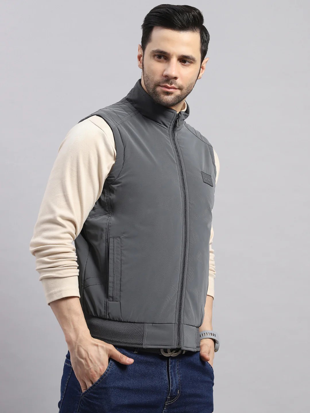 Men Grey Solid Collar Sleeveless Reversible Jacket - Image 4