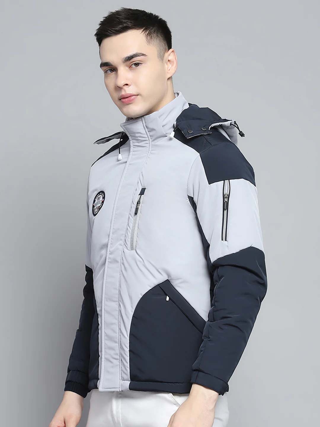 Men Grey Solid Hooded Full Sleeve Jacket - Image 3