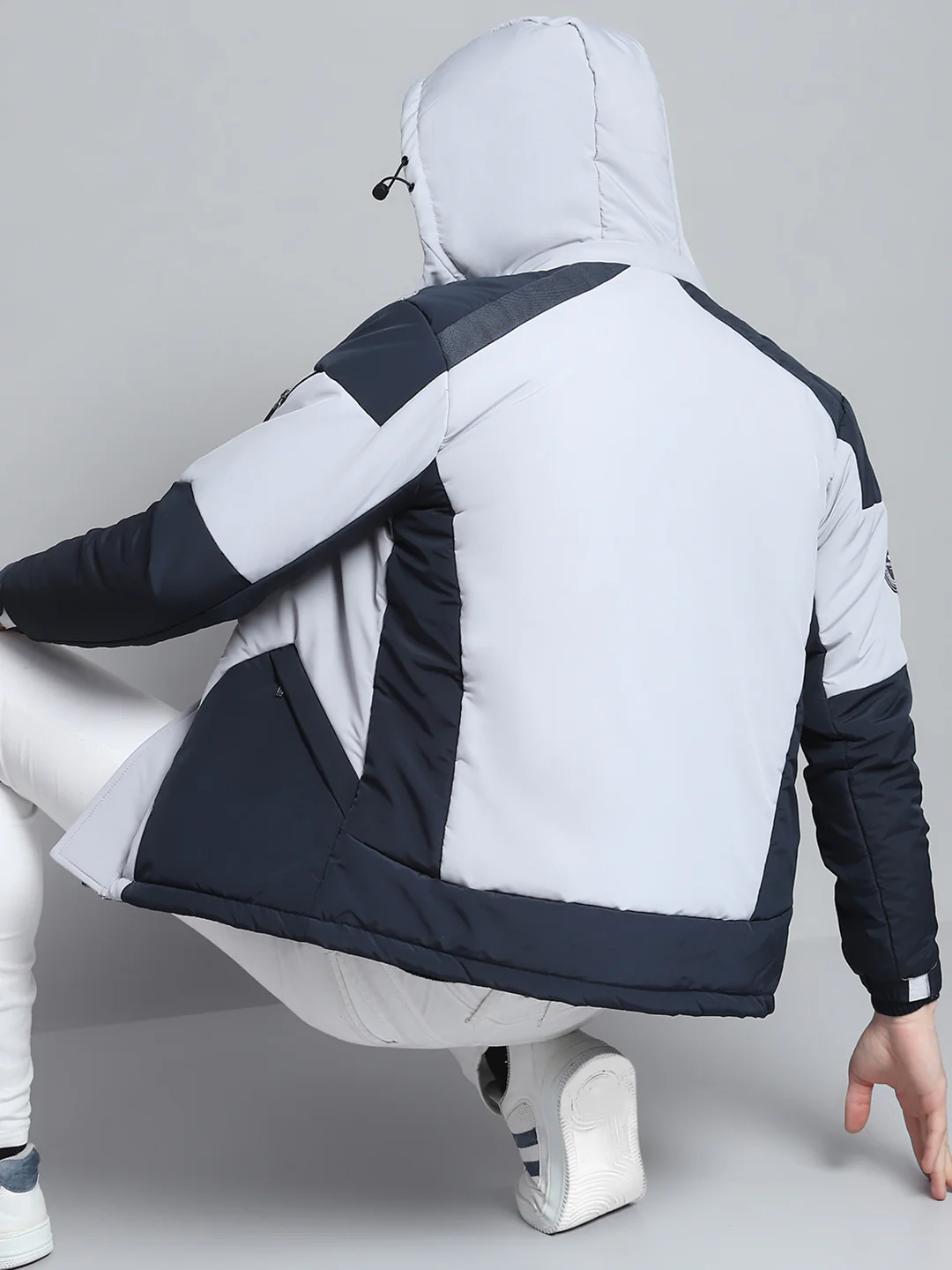 Men Grey Solid Hooded Full Sleeve Jacket - Image 6