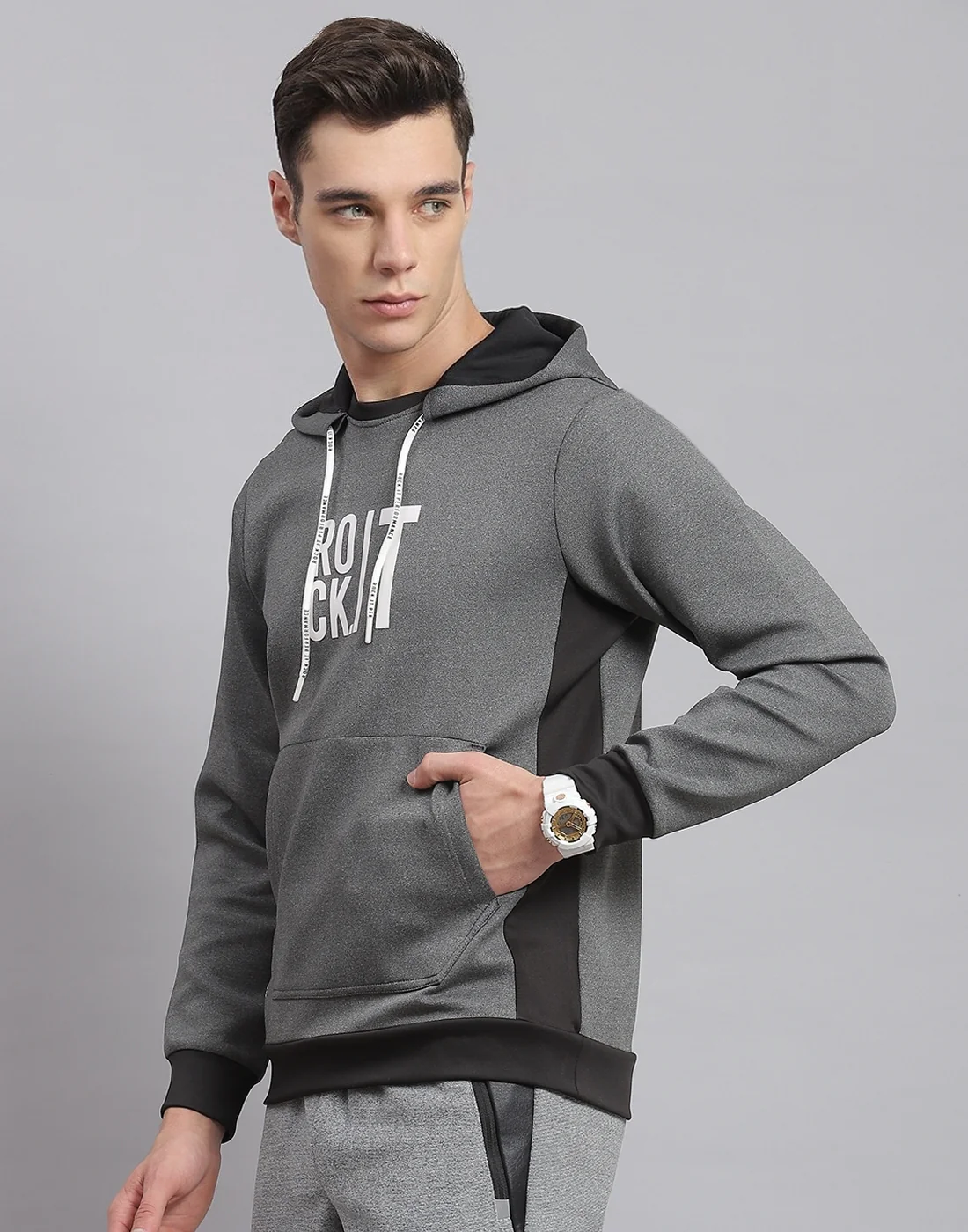 Rock.it Men Grey Solid Hooded Full Sleeve Sweatshirt - Image 4