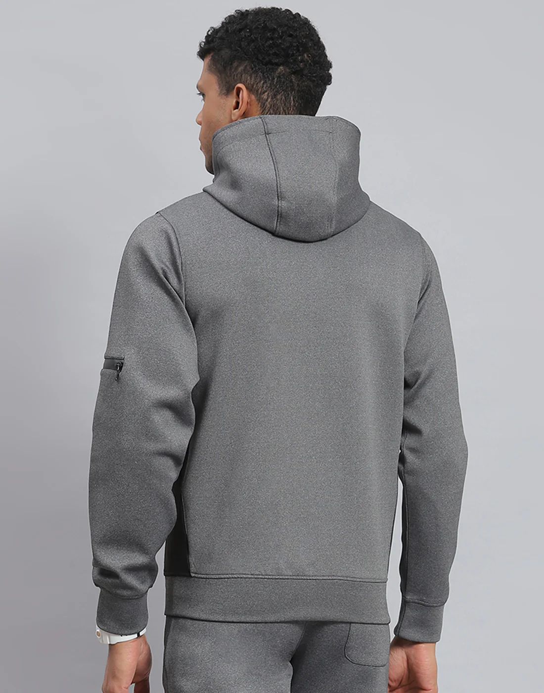 Rock.it Men Grey Solid Hooded Full Sleeve Sweatshirt - Image 5