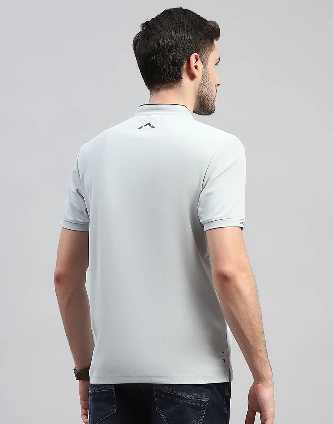 Rock.it Men Grey Solid Mandarin Neck Half Sleeve T-Shirt - Image 5