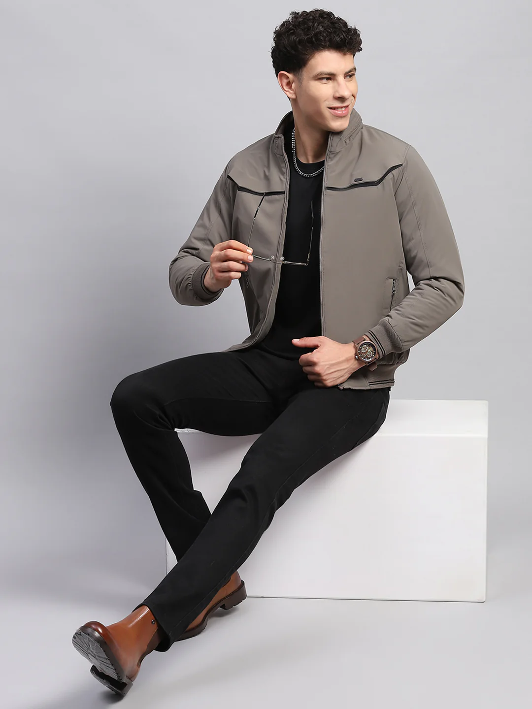 Men Grey Solid Mock Neck Full Sleeve Jacket - Image 2