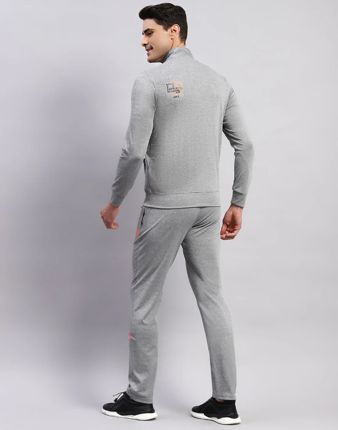 Rock.it Men Grey Solid Mock Neck Full Sleeve Tracksuit - Image 5