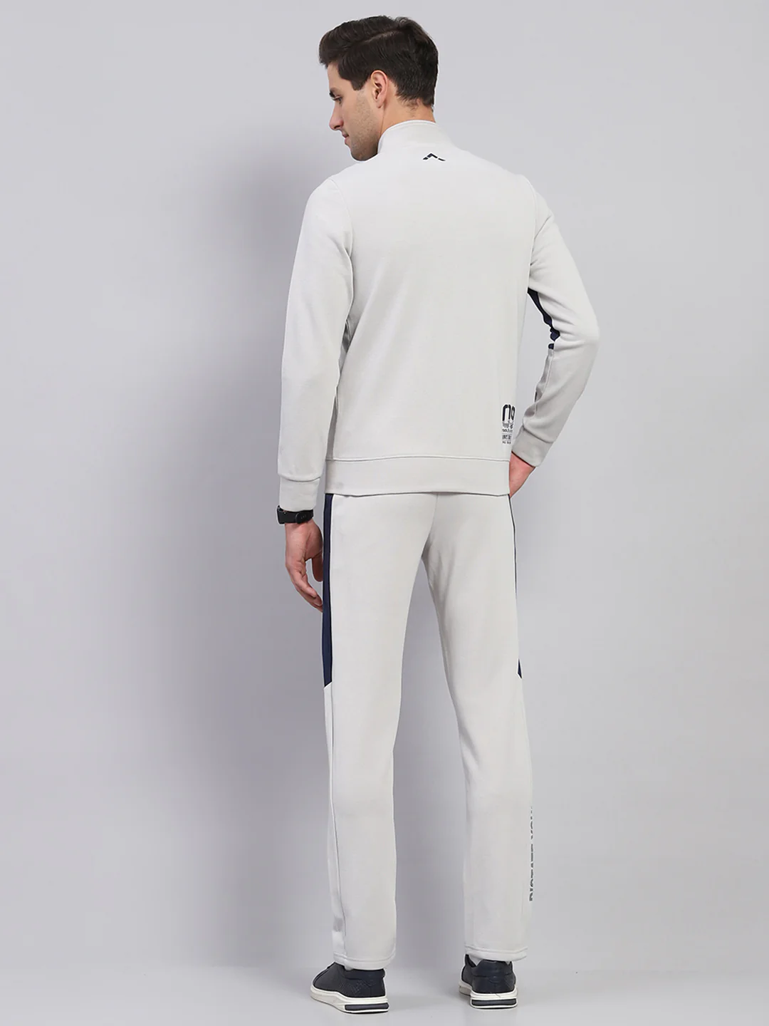 Rock.it Men Grey Solid Mock Neck Full Sleeve Winter Tracksuit - Image 5
