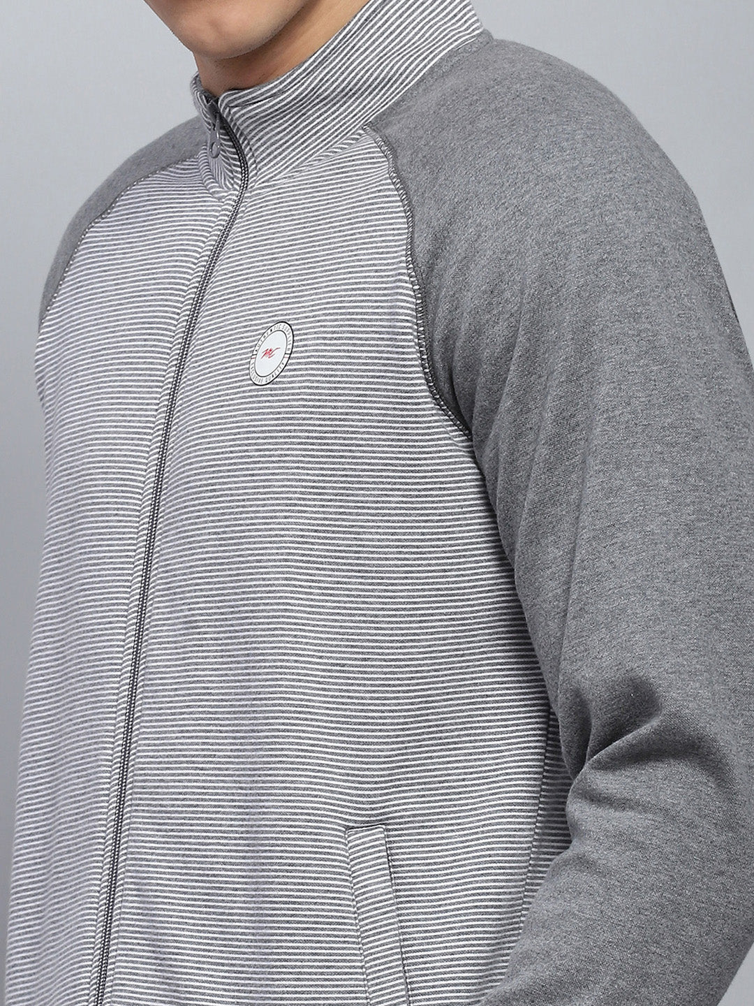 Men Grey Solid Mock Neck Full Sleeve Winter Tracksuit - Image 6
