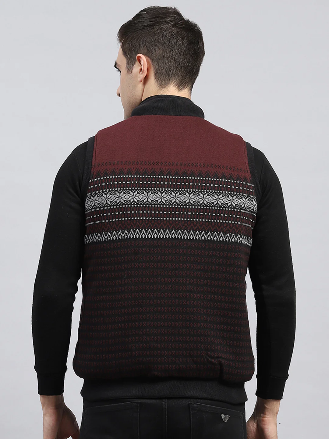 Men Grey Solid Mock Neck Sleeveless Reversible Jacket - Image 10