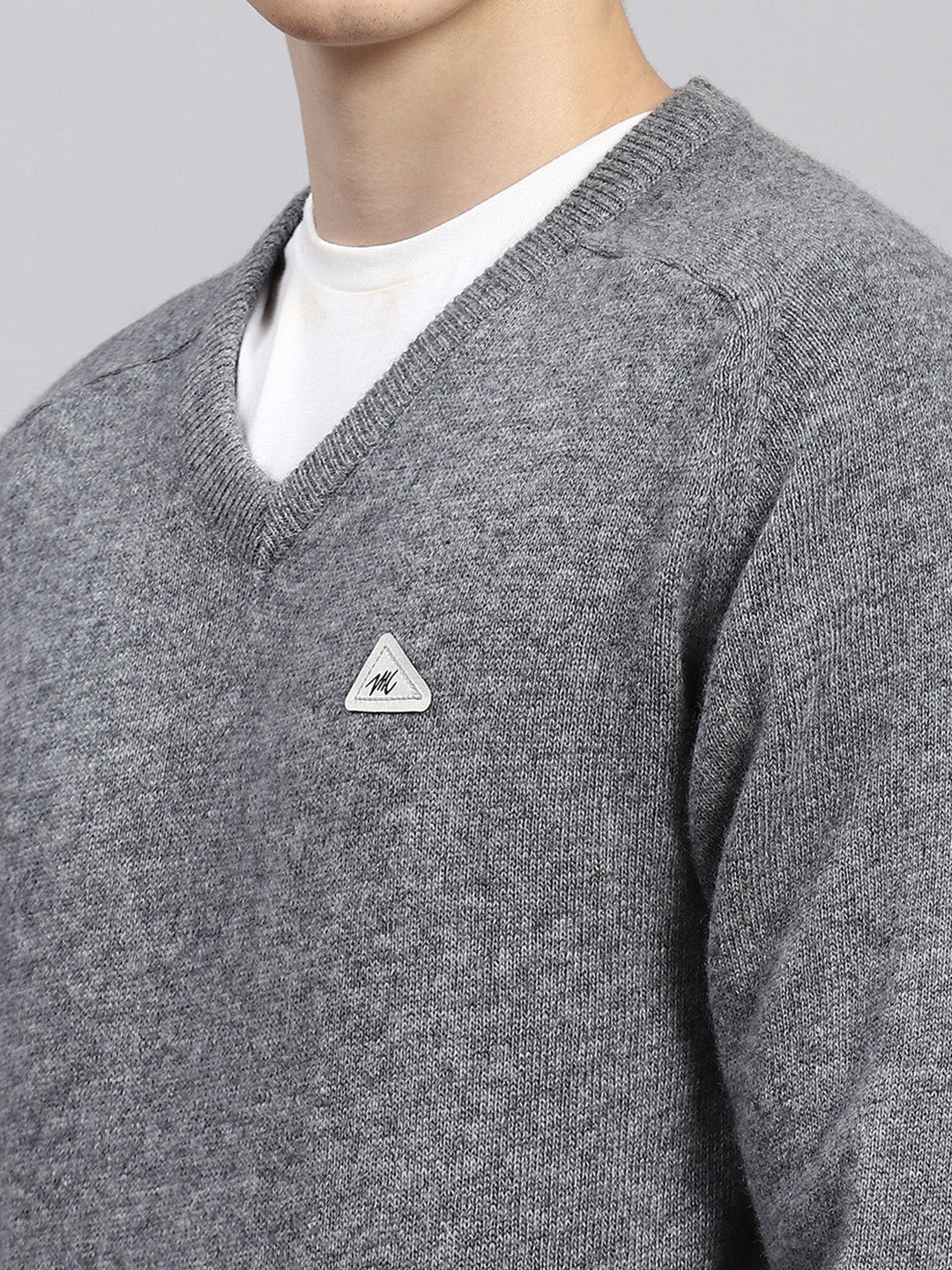 Men Grey Solid Pullover - Image 6