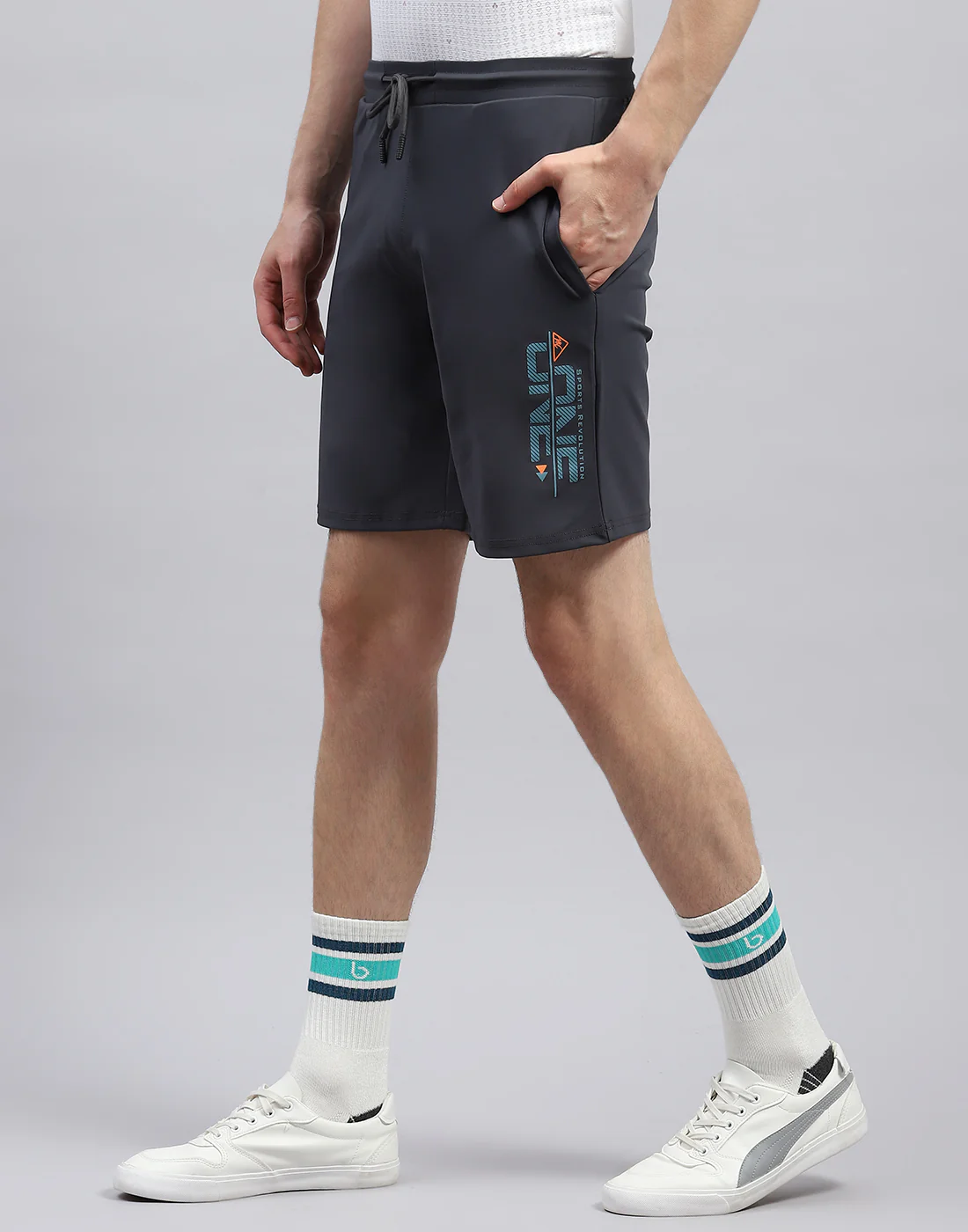 Men Grey Solid Regular Fit Bermuda - Image 4