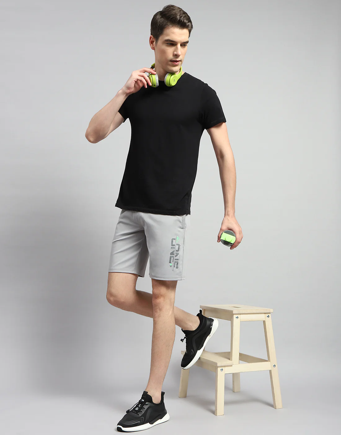 Men Grey Solid Regular Fit Bermuda - Image 3