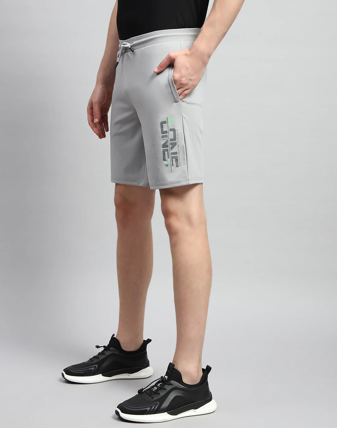 Men Grey Solid Regular Fit Bermuda - Image 4