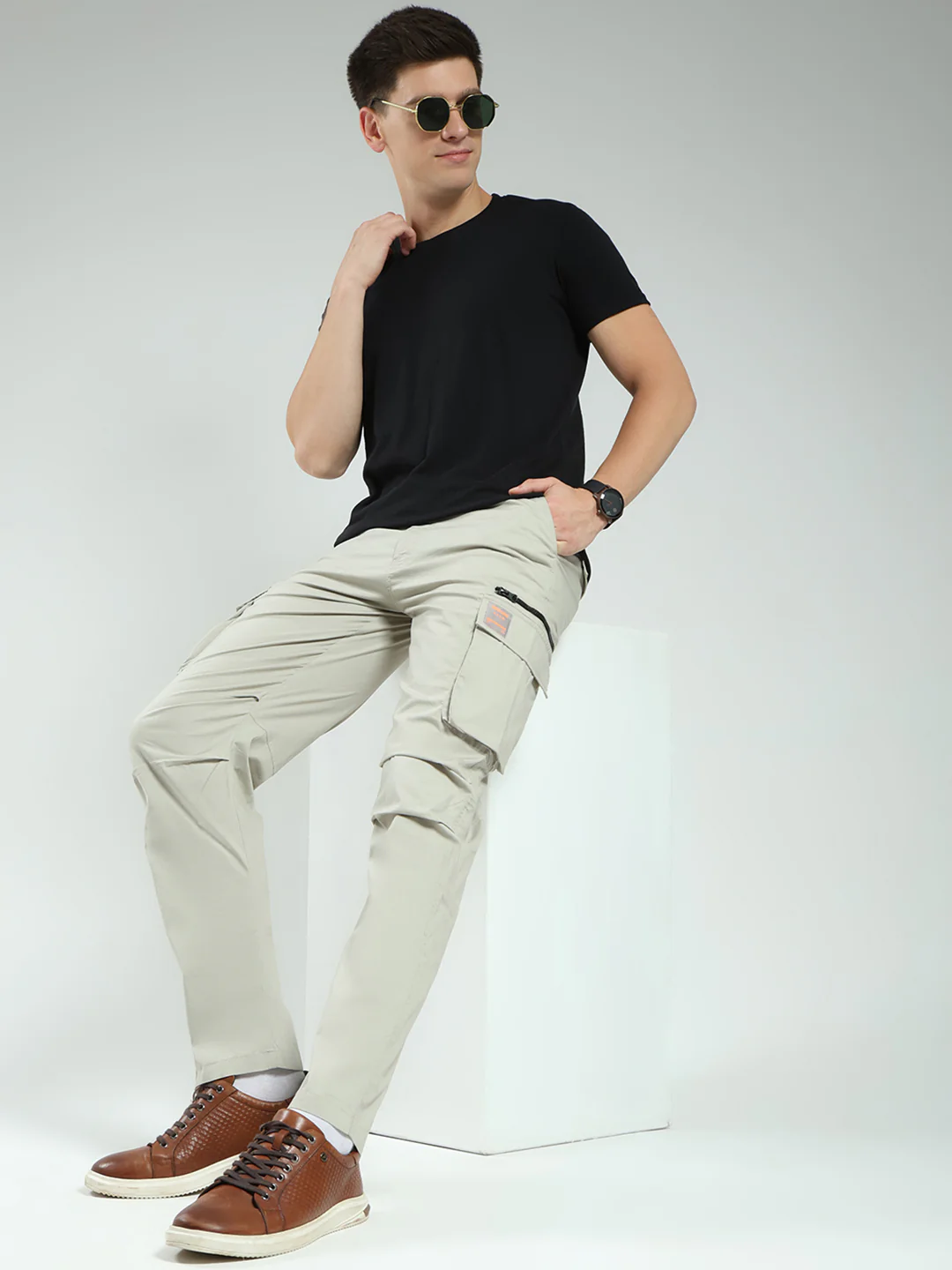 Men Grey Solid Regular Fit Cargo - Image 2