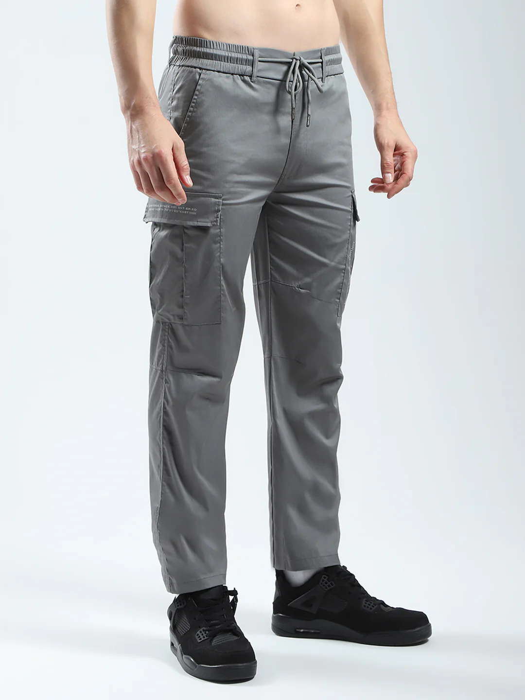 Men Grey Solid Regular Fit Cargo - Image 4