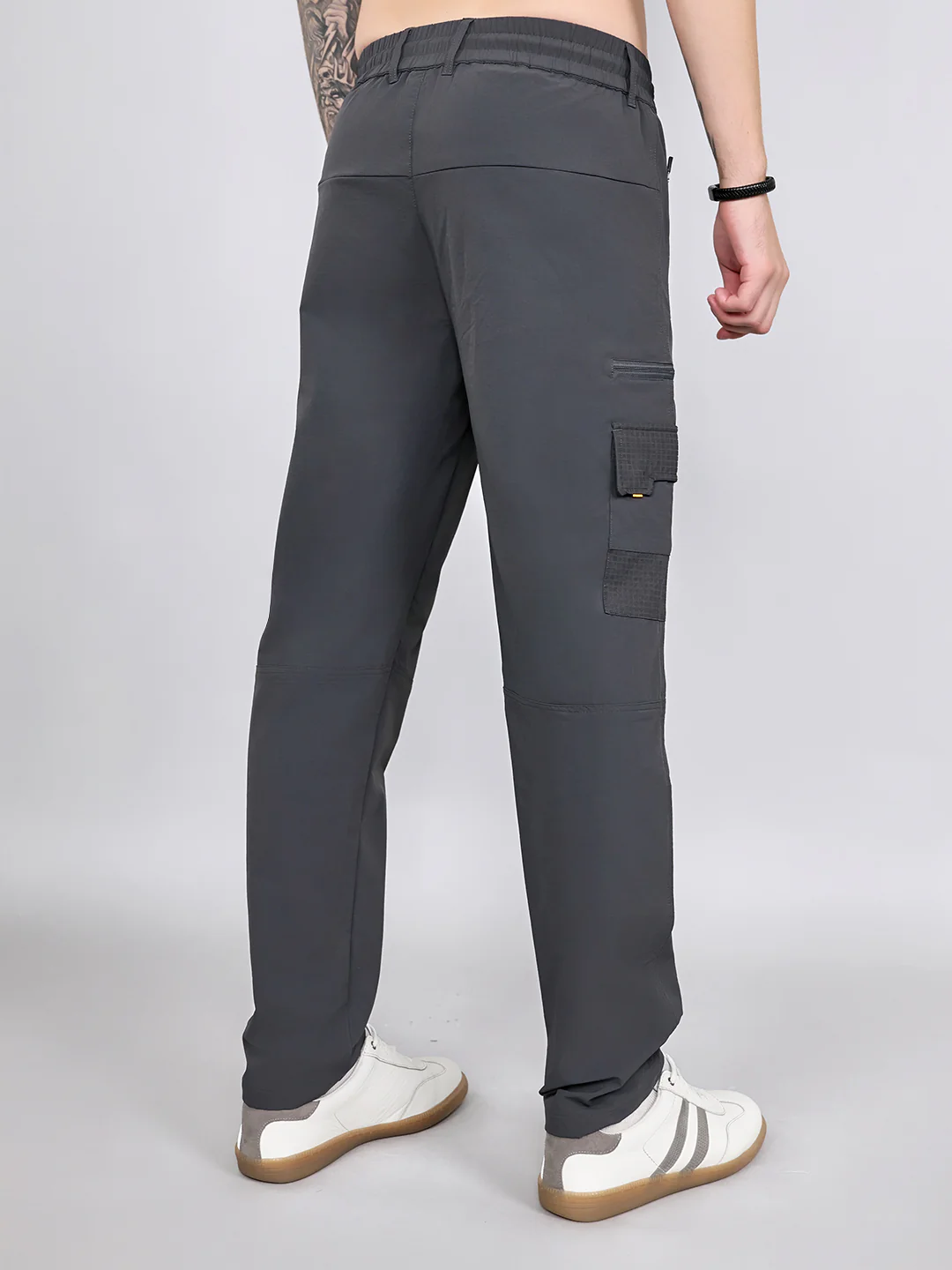 Men Grey Solid Regular Fit Cargo - Image 4
