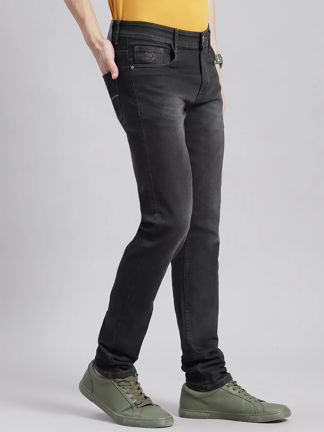 Men Grey Solid Regular Fit Denims - Image 4
