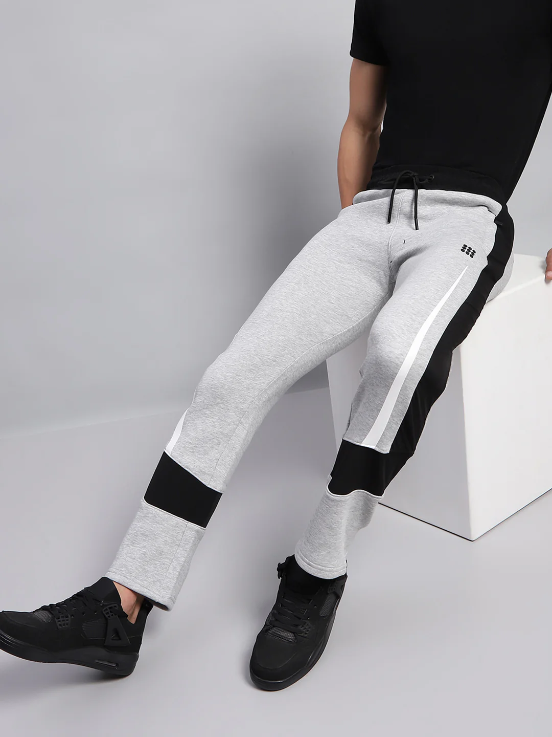Rock.it Men Grey Solid Regular Fit Lower - Image 6