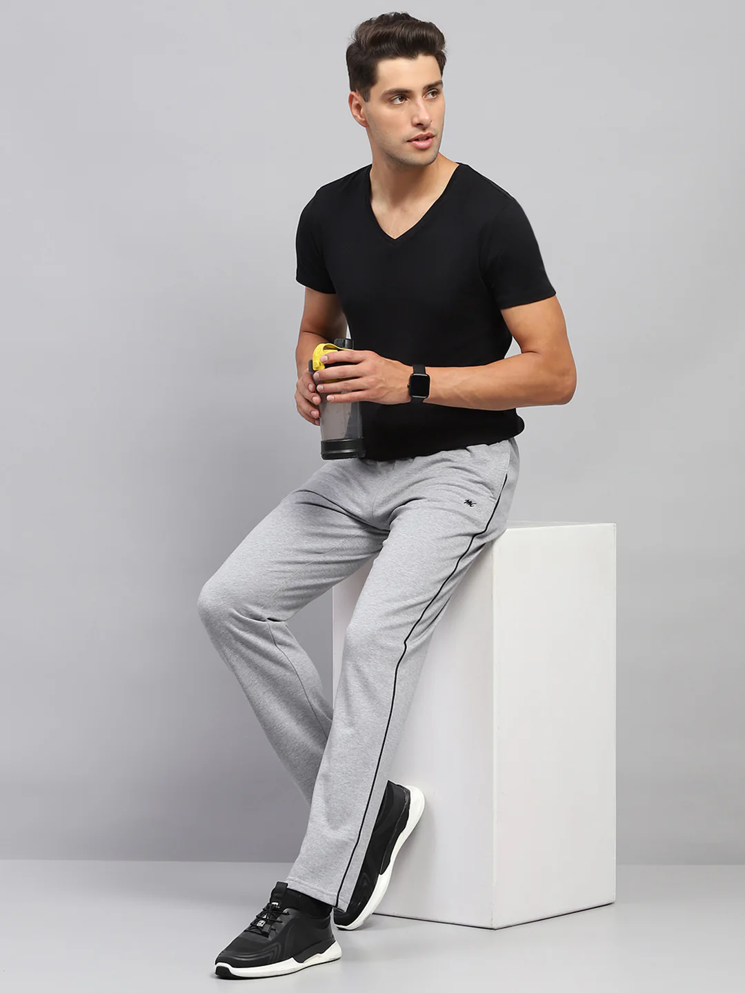 Men Grey Solid Regular Fit Lower