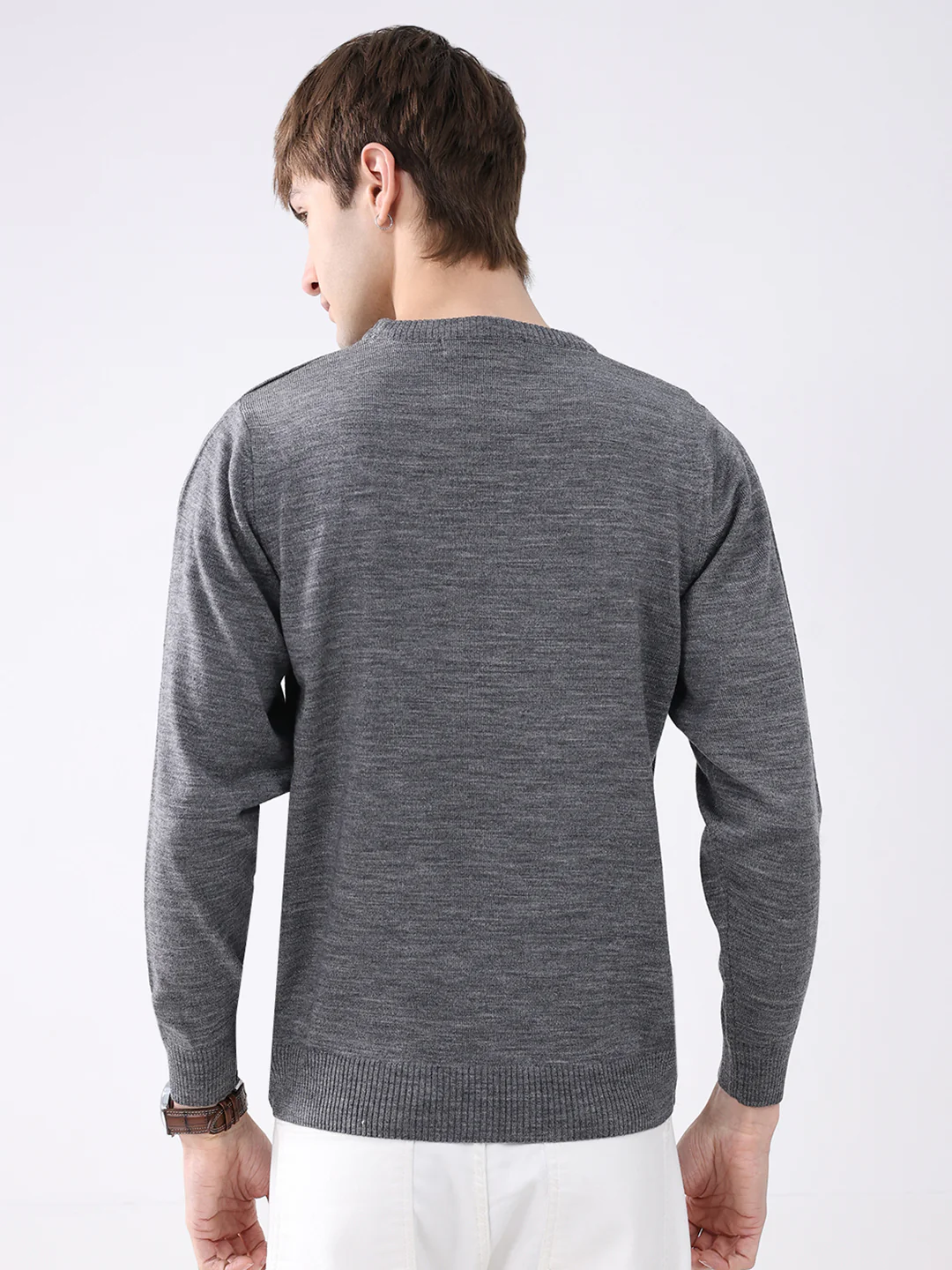 Men Grey Solid Round Neck Full Sleeve Pullover - Image 5