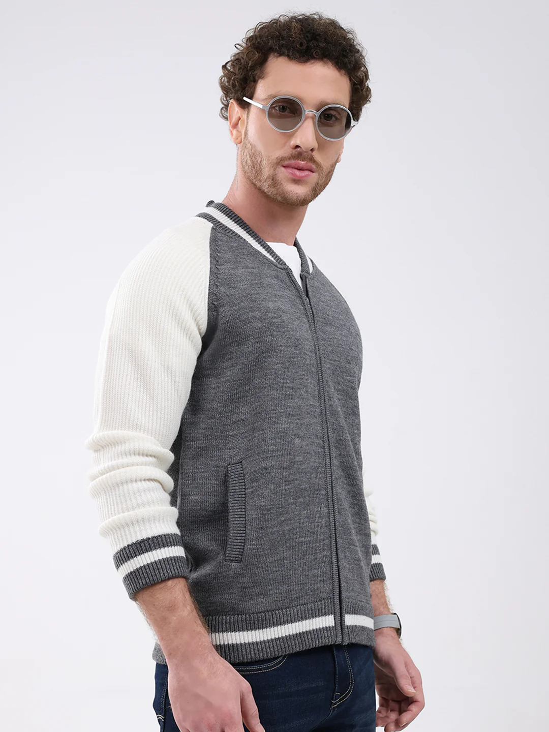 Men Grey Solid Round Neck Full Sleeve Pullover - Image 4