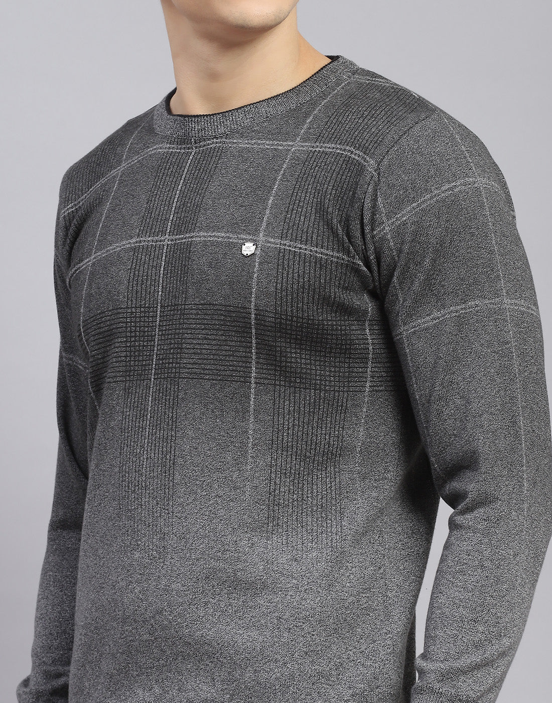 Men Grey Solid Round Neck Full Sleeve Sweater - Image 8