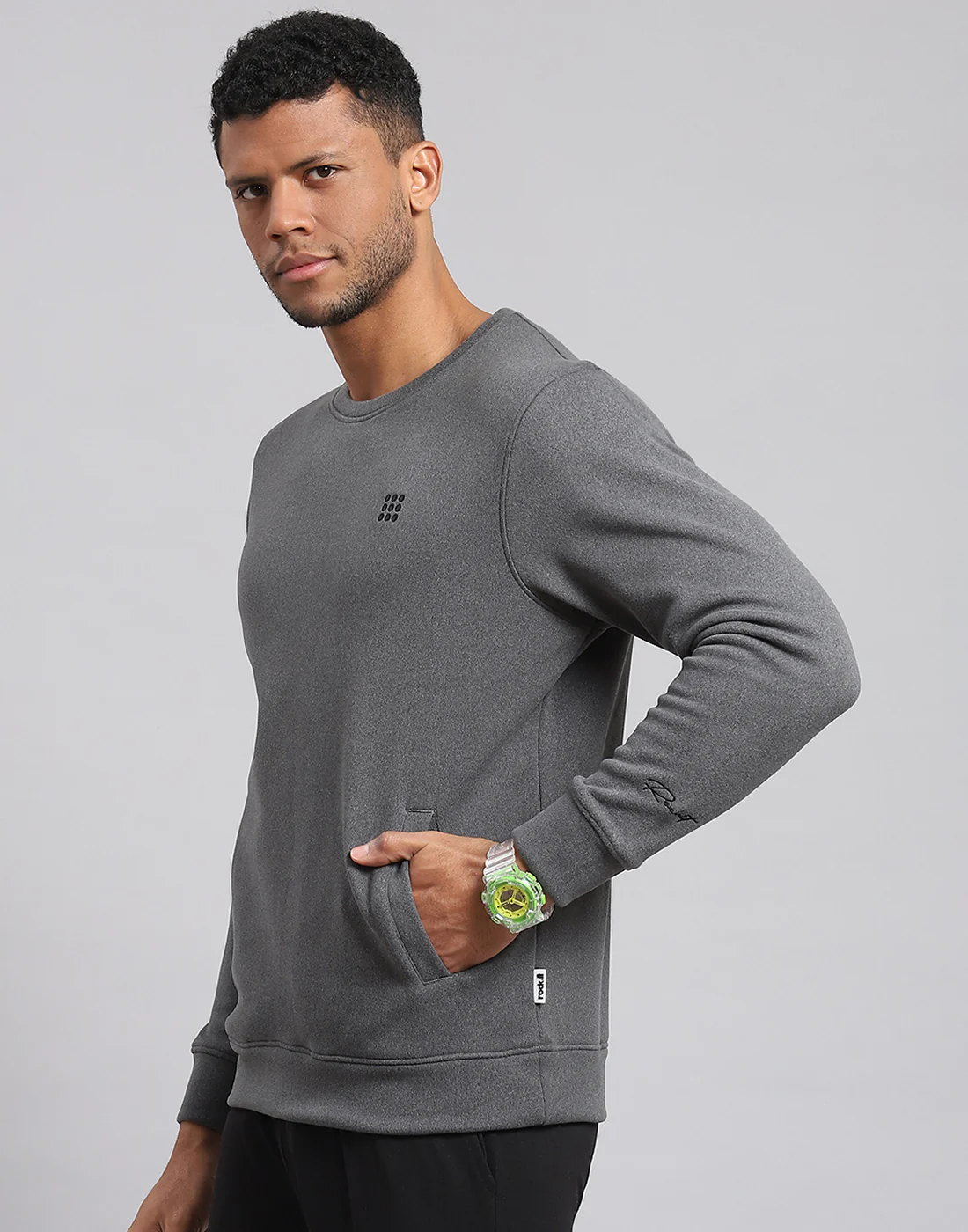 Rock.it Men Grey Solid Round Neck Full Sleeve Sweatshirt - Image 3