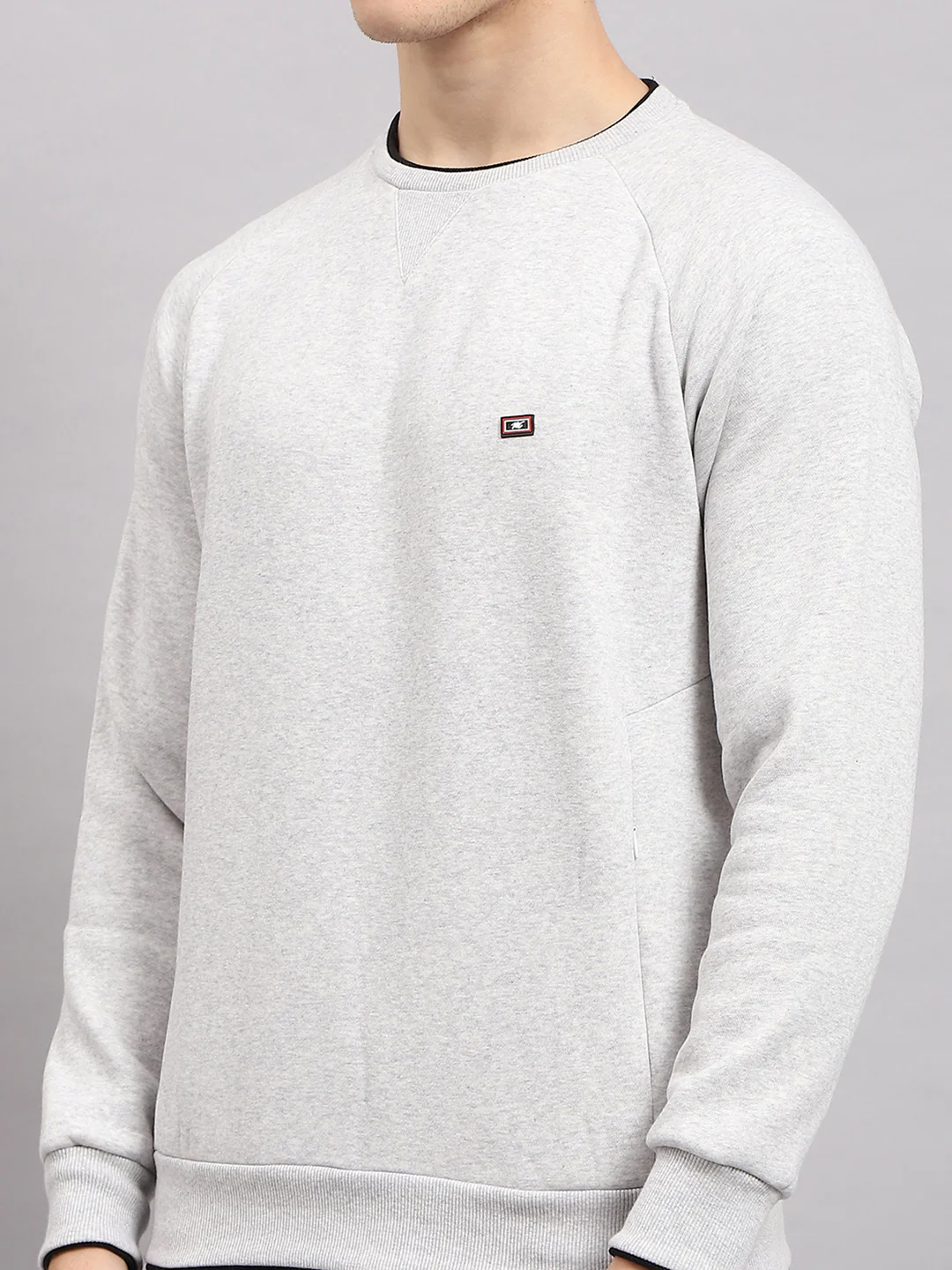 Men Grey Solid Round Neck Full Sleeve Sweatshirt - Image 8