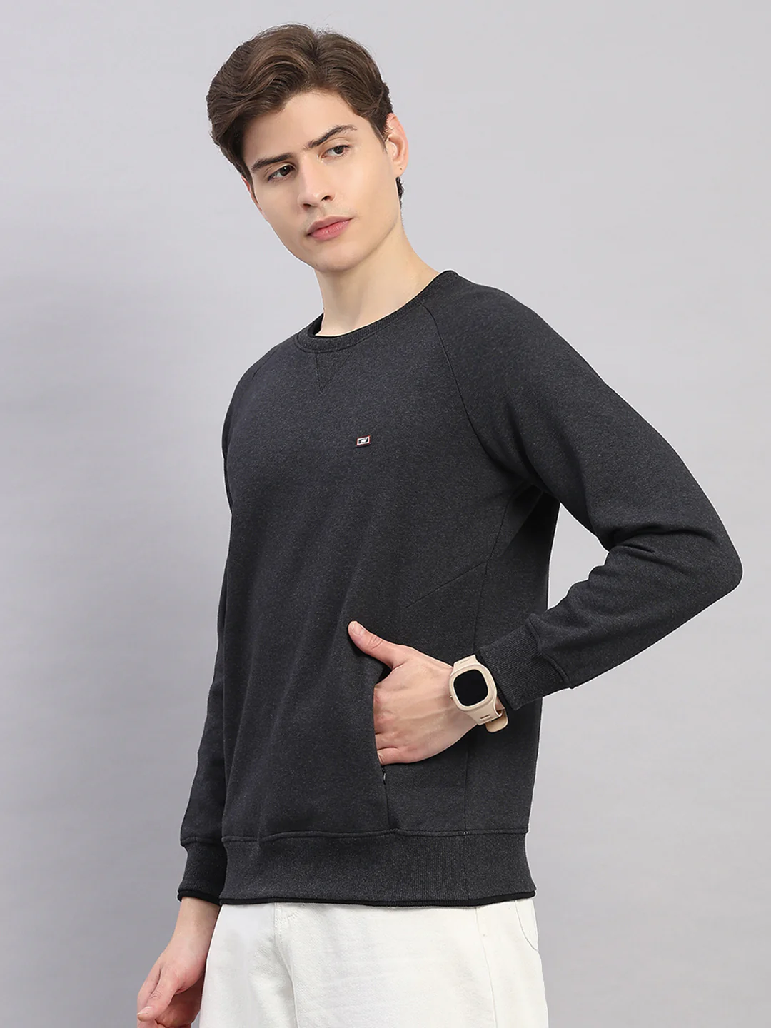 Men Grey Solid Round Neck Full Sleeve Sweatshirt - Image 3