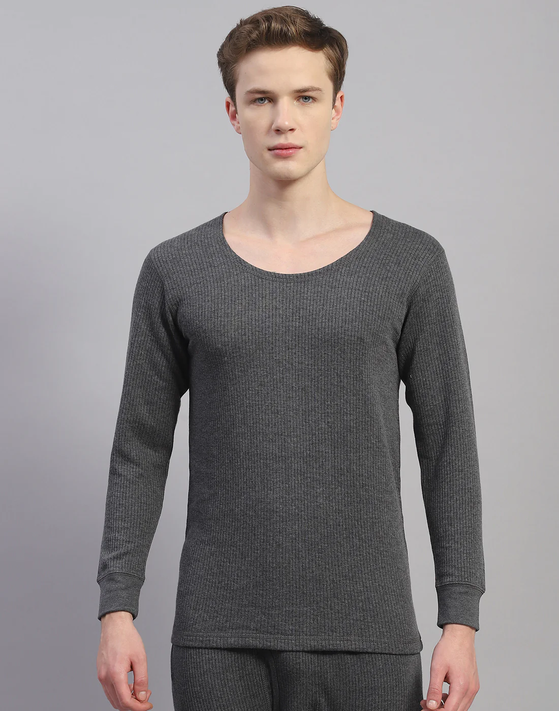 Men Grey Solid Round Neck Full Sleeve Thermal Vest - Image 2