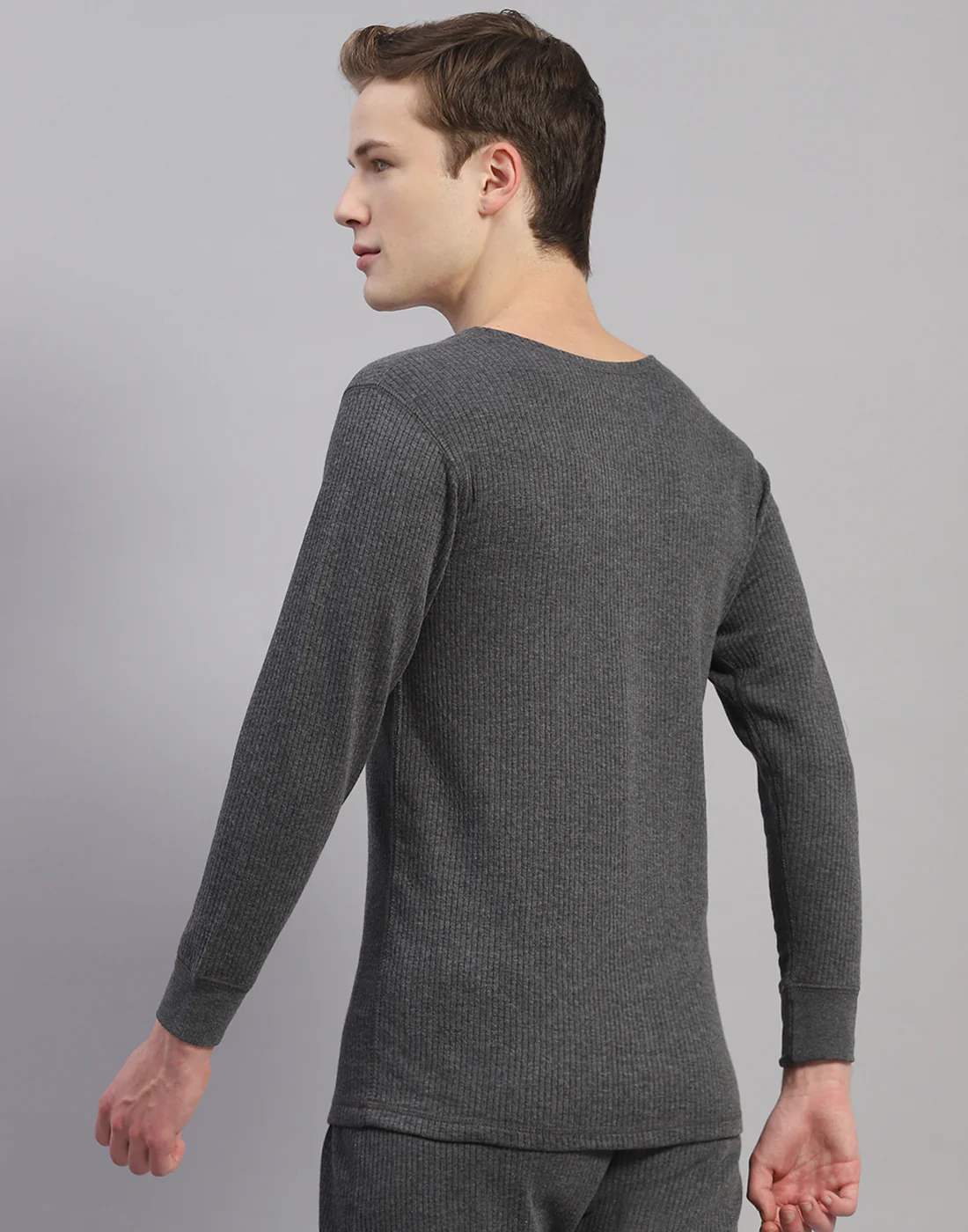 Men Grey Solid Round Neck Full Sleeve Thermal Vest - Image 5