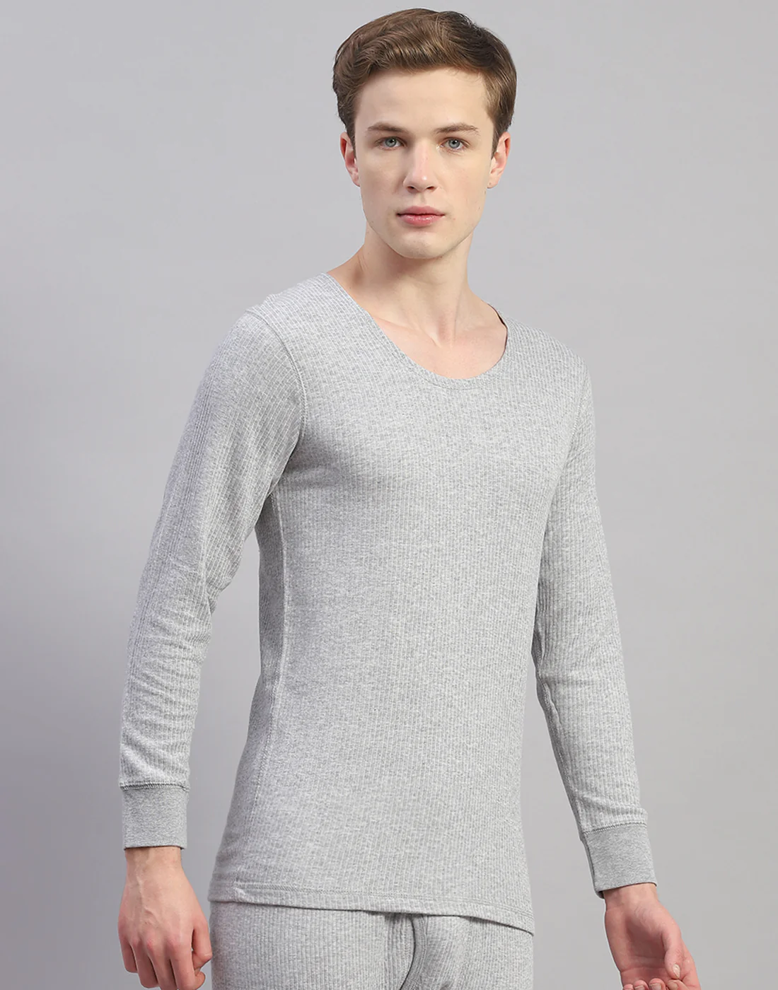 Men Grey Solid Round Neck Full Sleeve Thermal Vest - Image 4