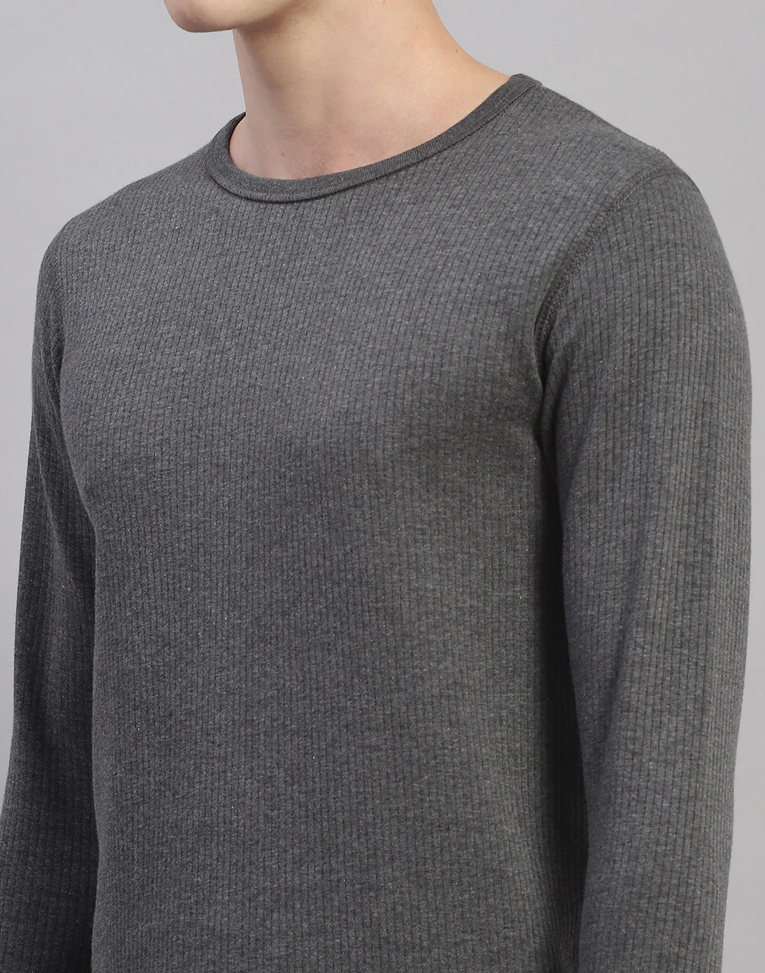 Men Grey Solid Round Neck Full Sleeve Thermal Vest - Image 6