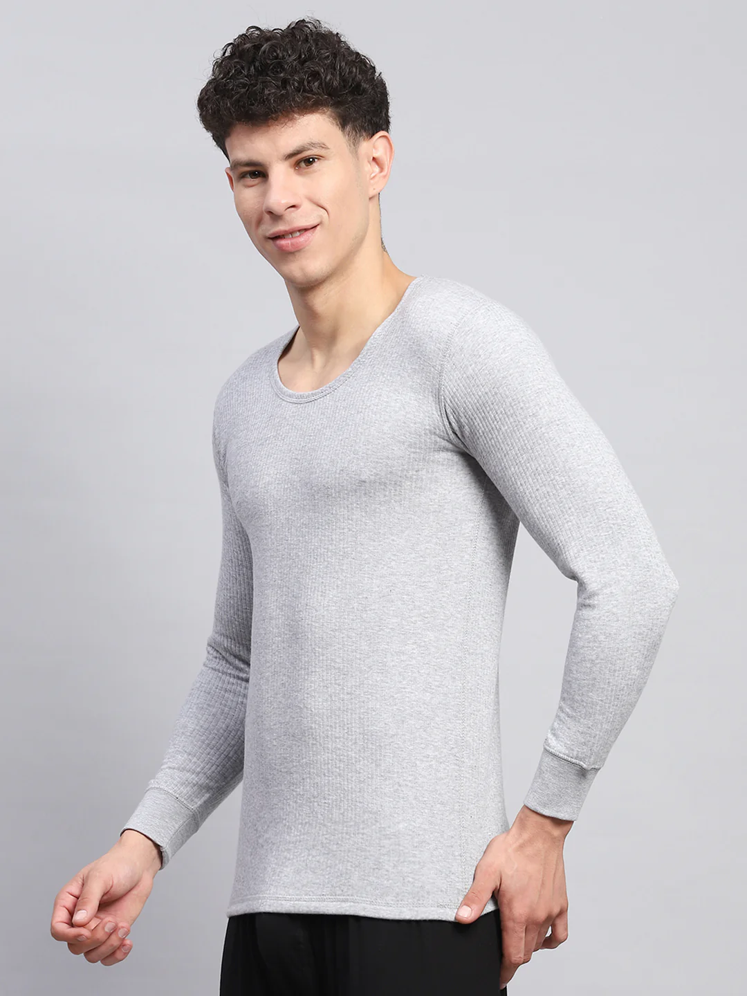 Men Grey Solid Round Neck Full Sleeve Thermal Vest - Image 3
