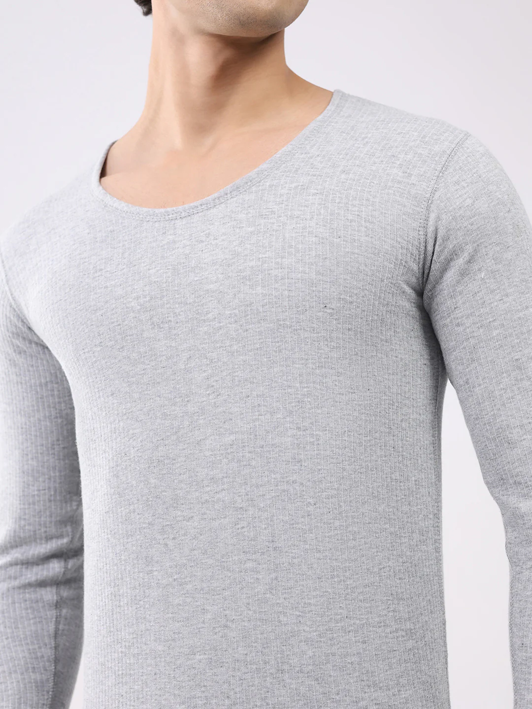 Men Grey Solid Round Neck Full Sleeve Thermal Vest - Image 6