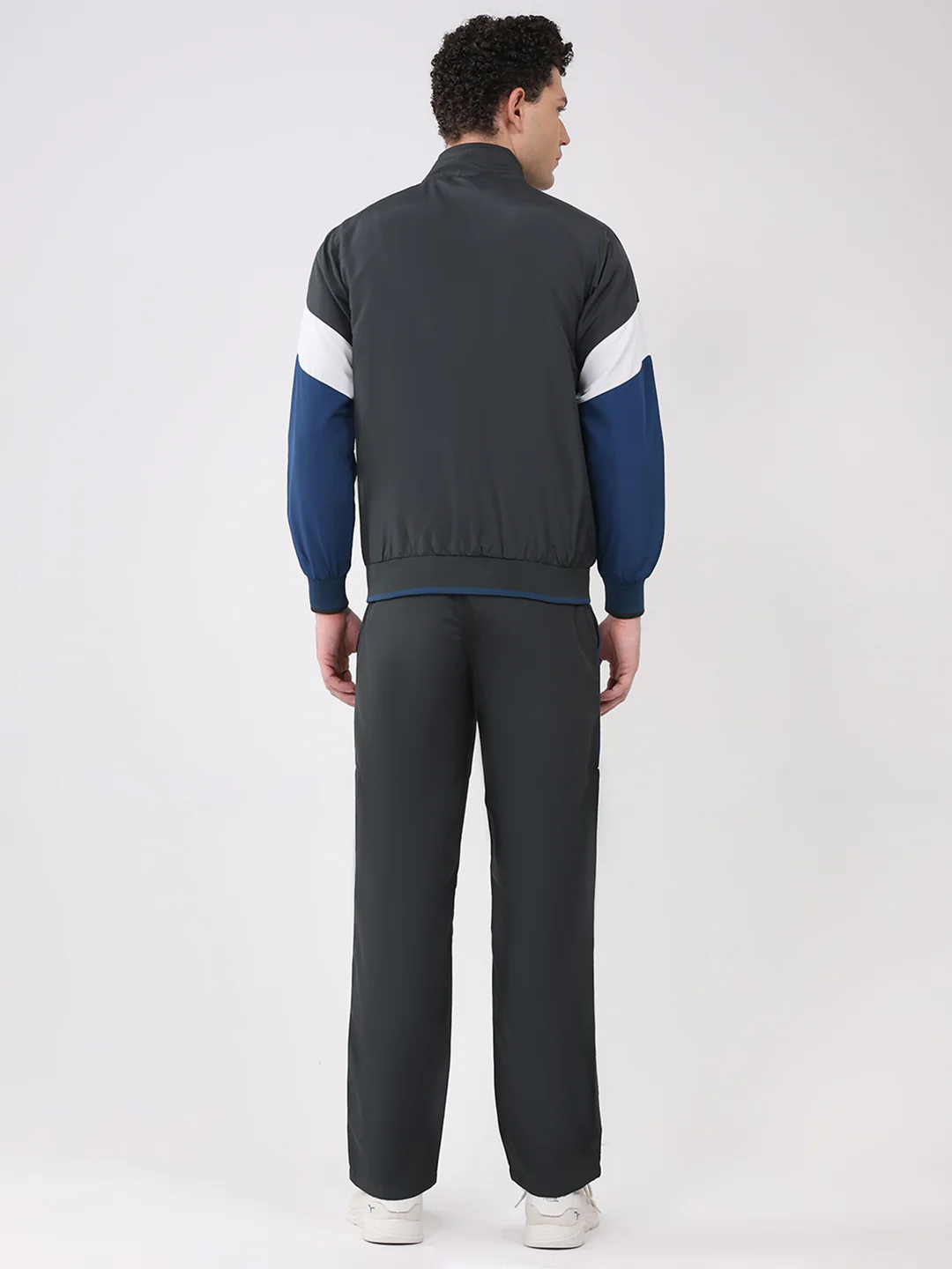 Men Grey Solid Round Neck Full Sleeve Winter Tracksuit - Image 5