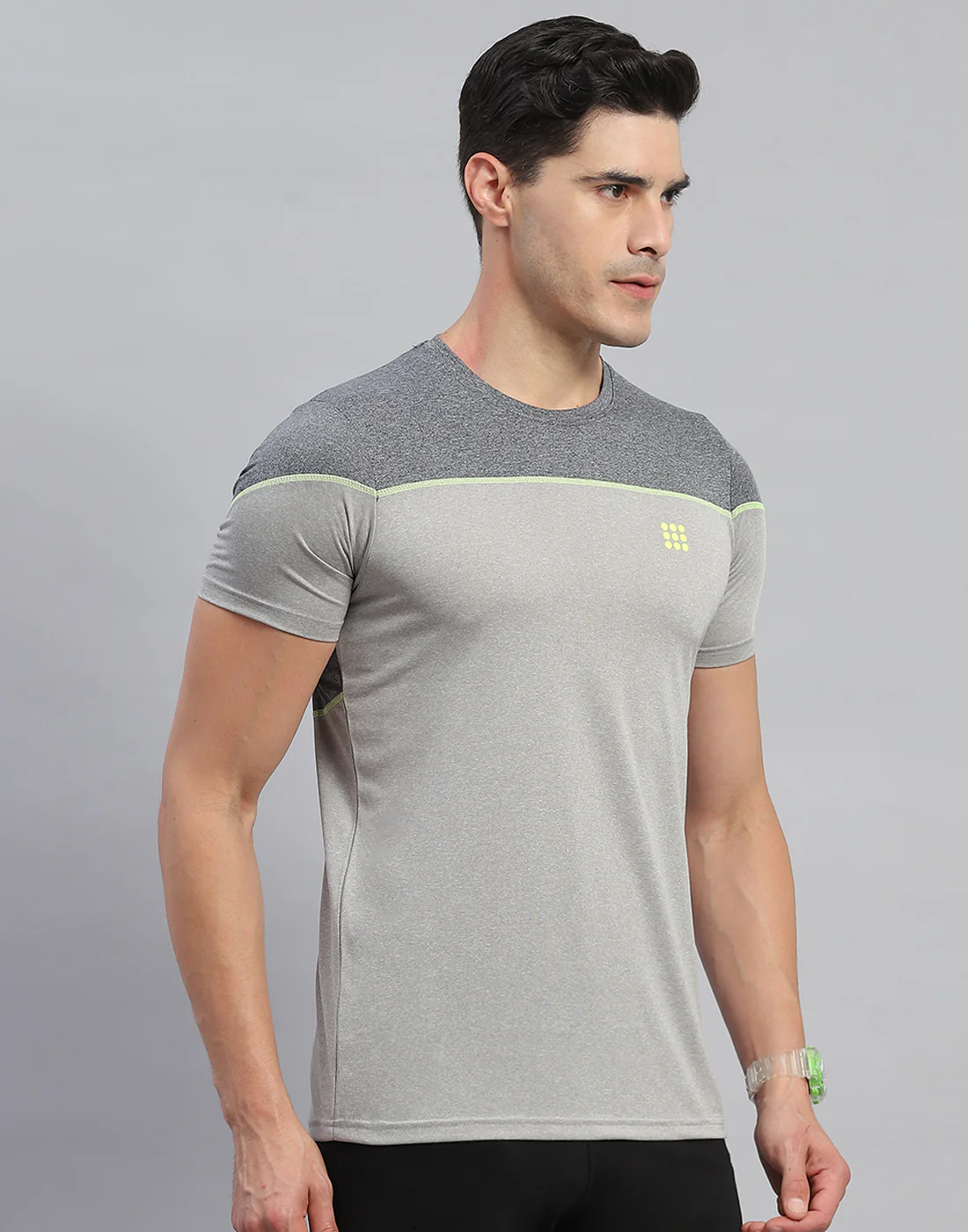 Rock.it Men Grey Solid Round Neck Half Sleeve T-Shirt - Image 4