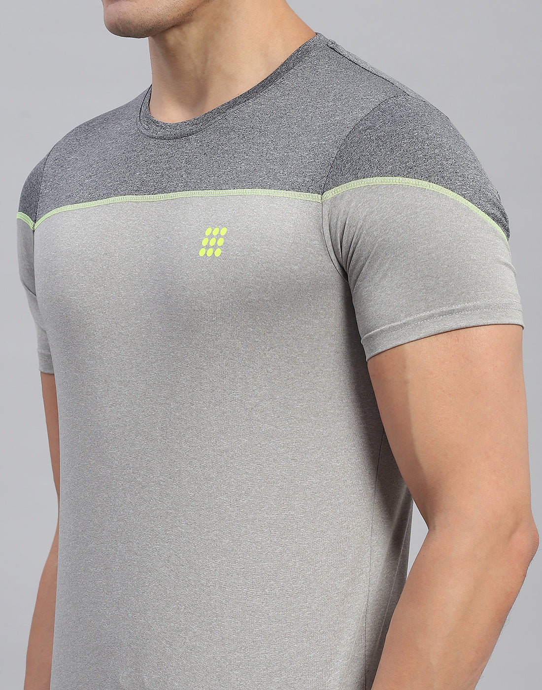 Rock.it Men Grey Solid Round Neck Half Sleeve T-Shirt - Image 6
