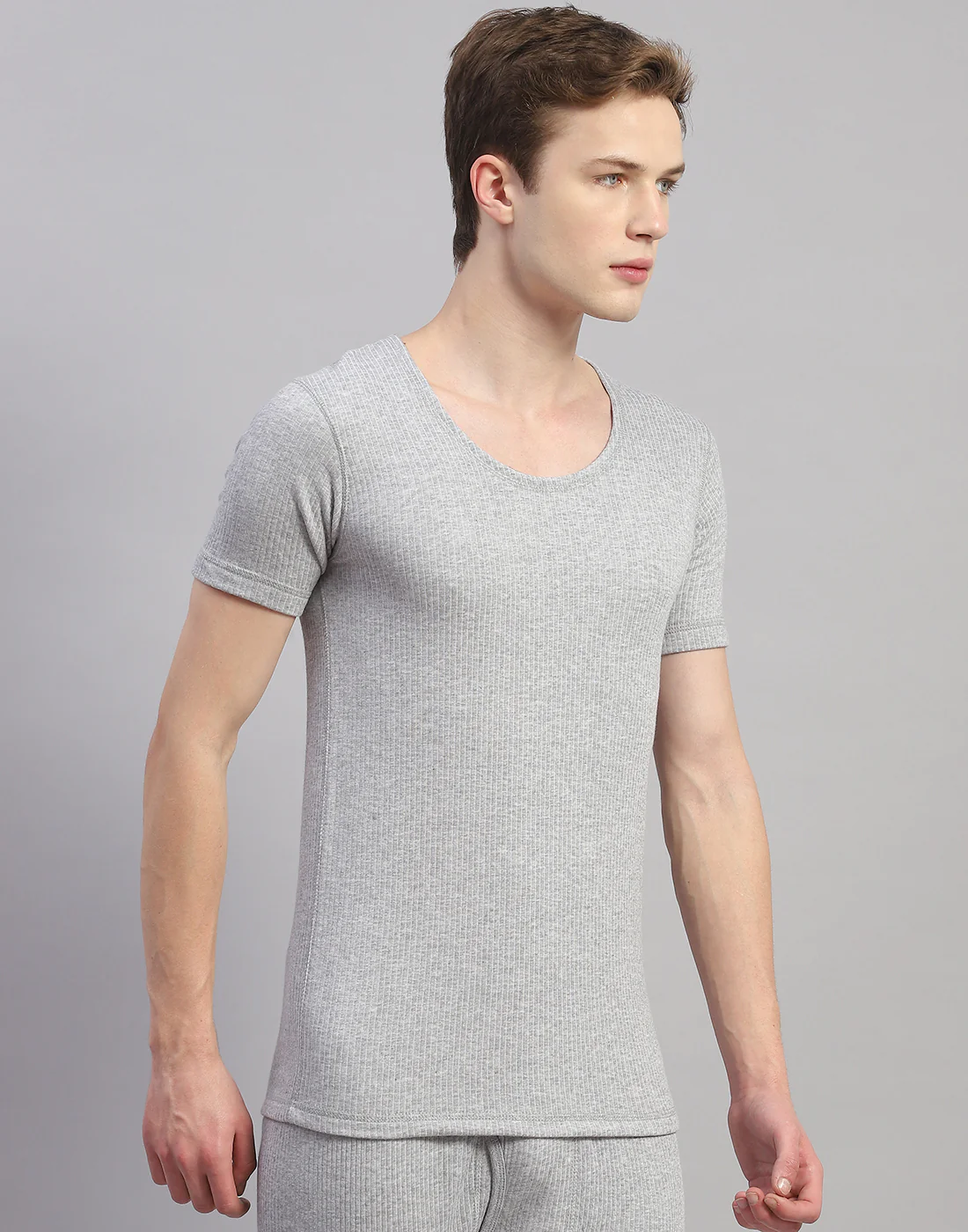 Men Grey Solid Round Neck Half Sleeve Thermal Vest - Image 4