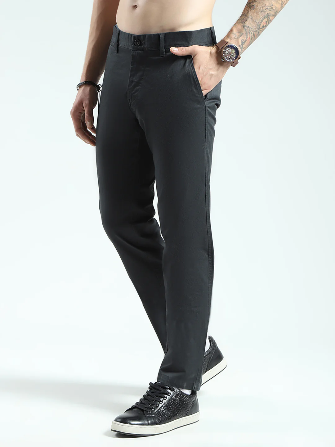 Men Grey Solid Slim Fit Trouser - Image 3