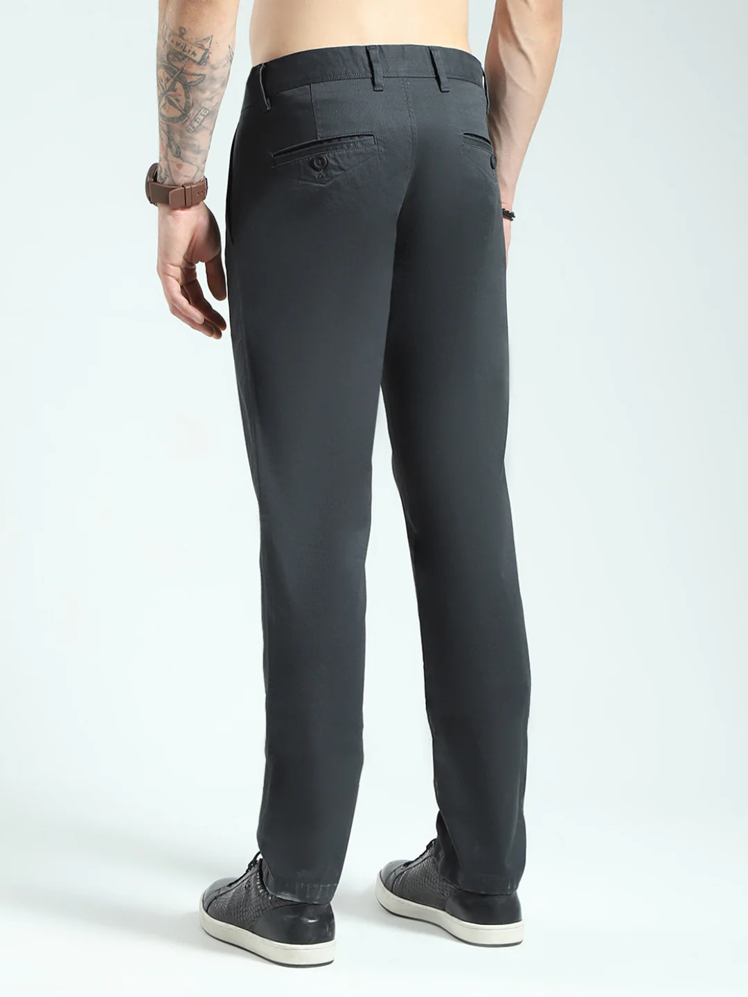 Men Grey Solid Slim Fit Trouser - Image 5