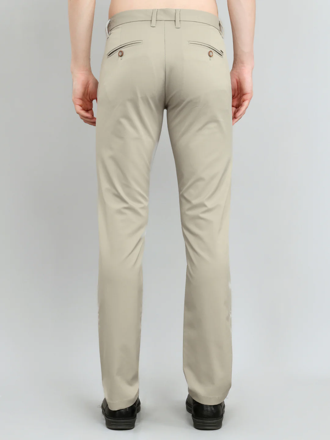Men Grey Solid Slim Fit Trouser - Image 5