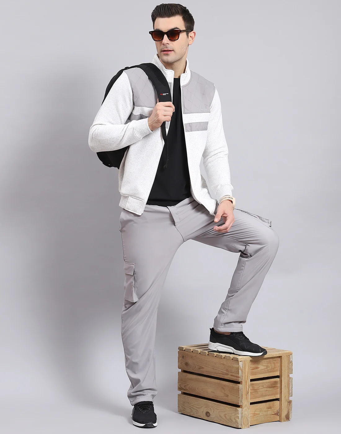 Men Grey Solid Stand Collar Full Sleeve Sweatshirt