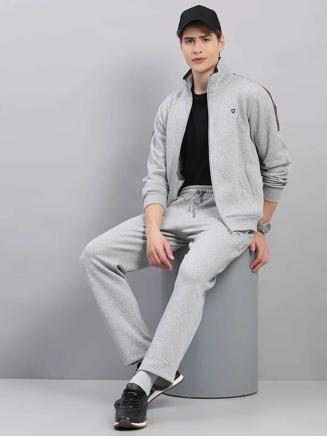Men Grey Solid Stand Collar Full Sleeve Winter Tracksuit - Image 2